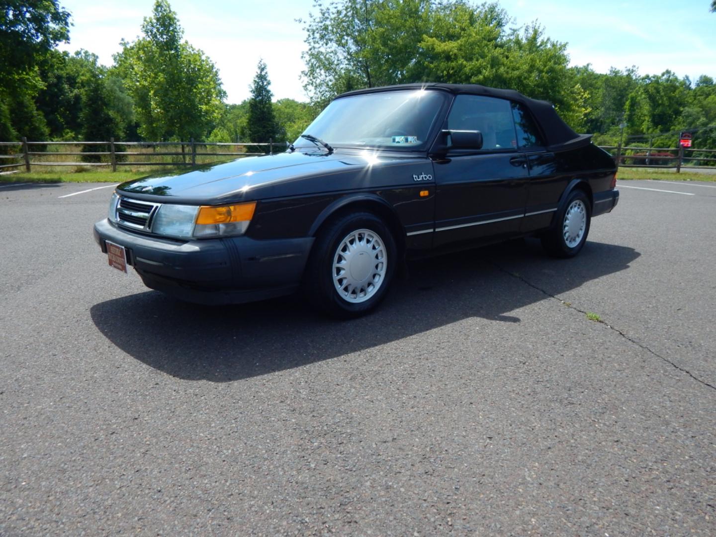 1989 Black /Tan Leather Saab 900 Turbo convertible (YS3AT76L0K7) with an 2.0L L4 DOHC 16V TURBO engine, 3-Speed Automatic transmission, located at 6528 Lower York Road, New Hope, PA, 18938, (215) 862-9555, 40.358707, -74.977882 - Photo#1