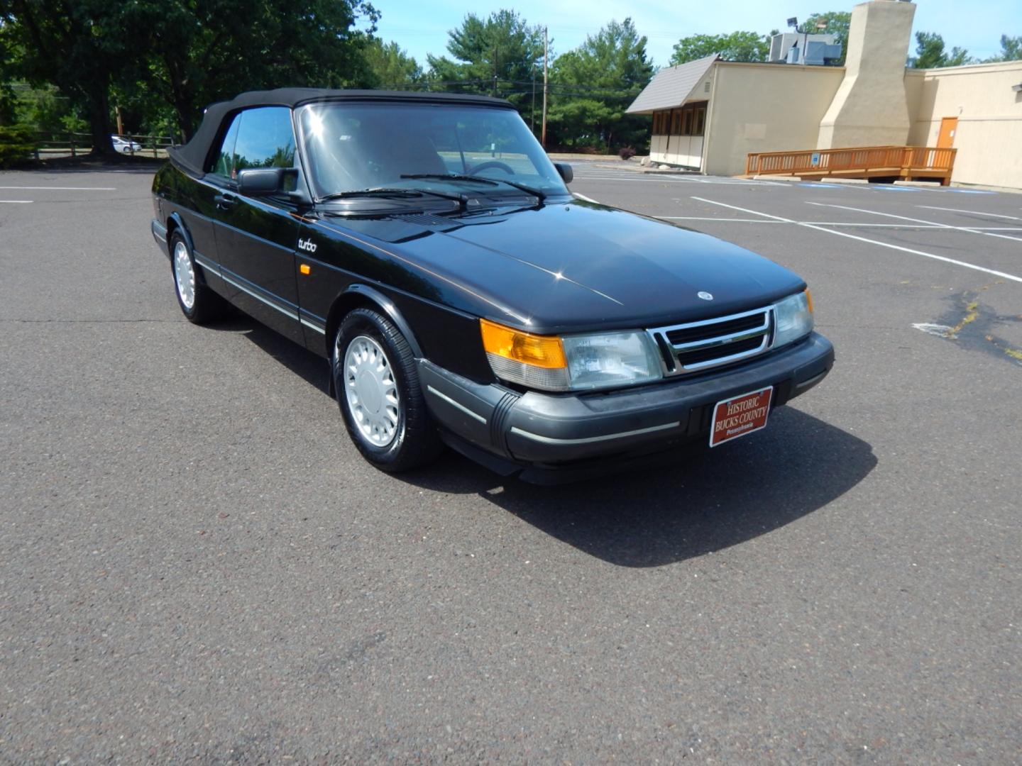 1989 Black /Tan Leather Saab 900 Turbo convertible (YS3AT76L0K7) with an 2.0L L4 DOHC 16V TURBO engine, 3-Speed Automatic transmission, located at 6528 Lower York Road, New Hope, PA, 18938, (215) 862-9555, 40.358707, -74.977882 - Here we have a Saab 900 Turbo with a 2.0L 4 cylinder Turbo engine putting power to the front wheels via an automatic transmission. Options include: tan leather, heat, mobile phone comes with car, heated drivers seat, power convertible top, power windows, power mirrors, 15 inch alloy wheels and seats - Photo#2