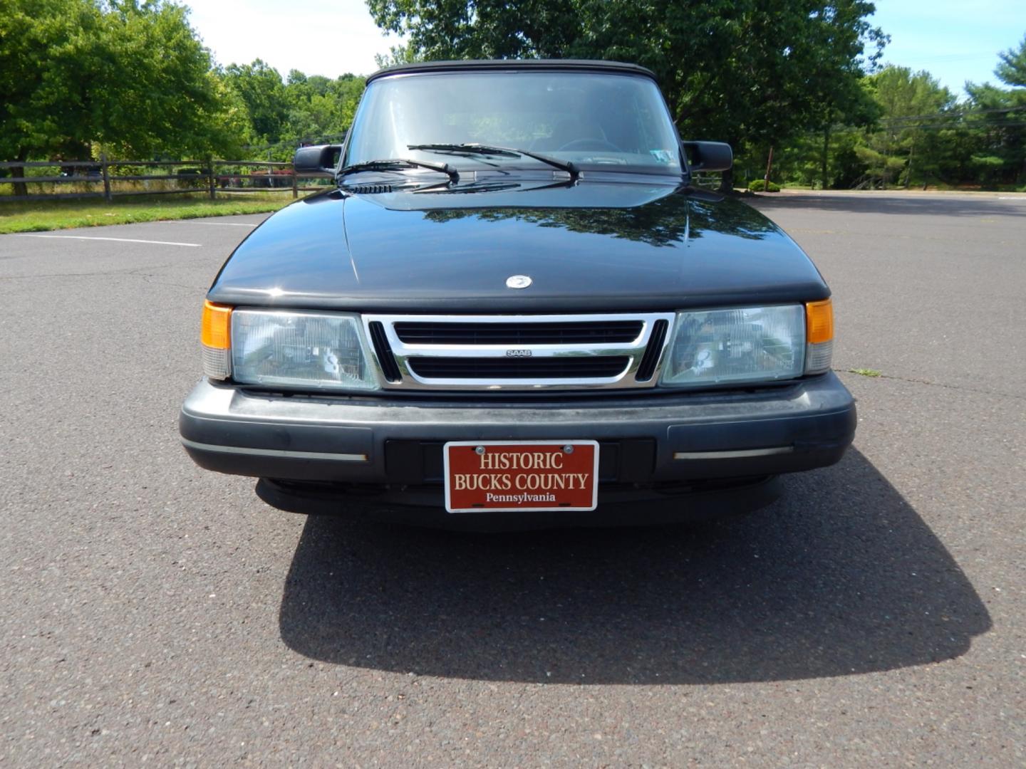 1989 Black /Tan Leather Saab 900 Turbo convertible (YS3AT76L0K7) with an 2.0L L4 DOHC 16V TURBO engine, 3-Speed Automatic transmission, located at 6528 Lower York Road, New Hope, PA, 18938, (215) 862-9555, 40.358707, -74.977882 - Photo#6