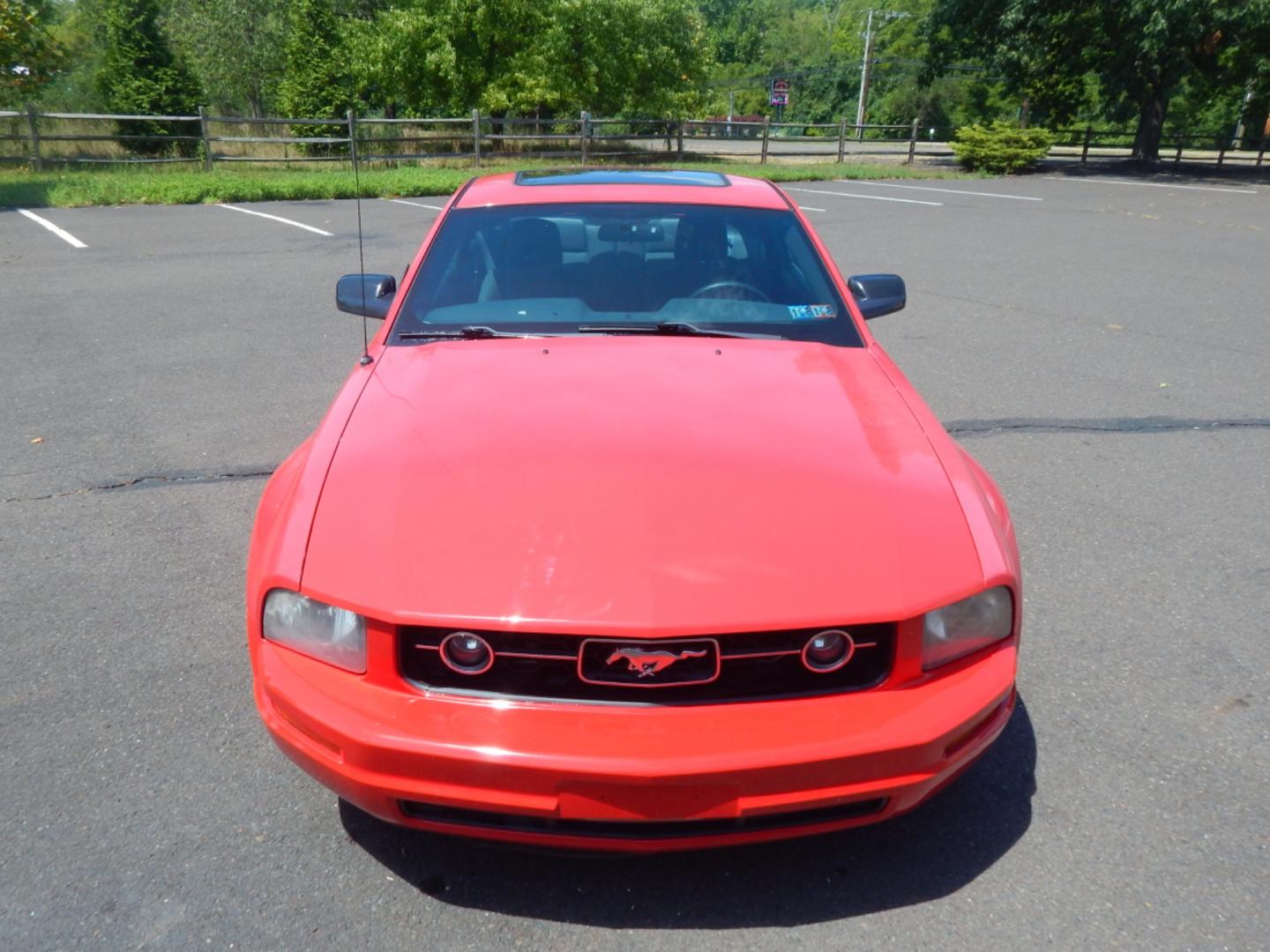 2006 RED /Black Cloth Ford Mustang V6 Deluxe Coupe (1ZVFT80N965) with an 4.0L V6 SOHC 12V engine, Automatic transmission, located at 6528 Lower York Road, New Hope, PA, 18938, (215) 862-9555, 40.358707, -74.977882 - Here we have a 2006 Ford Mustang with a 4.0L V6 putting power to the rear wheels via a smooth shifting automatic transmission. Options include: black cloth, AM/FM/CD/AUX radio, cruise control, tilt steering wheel, power windows/locks/mirrors, power sliding drivers seat, moonroof, rear spoiler and 17 - Photo#6