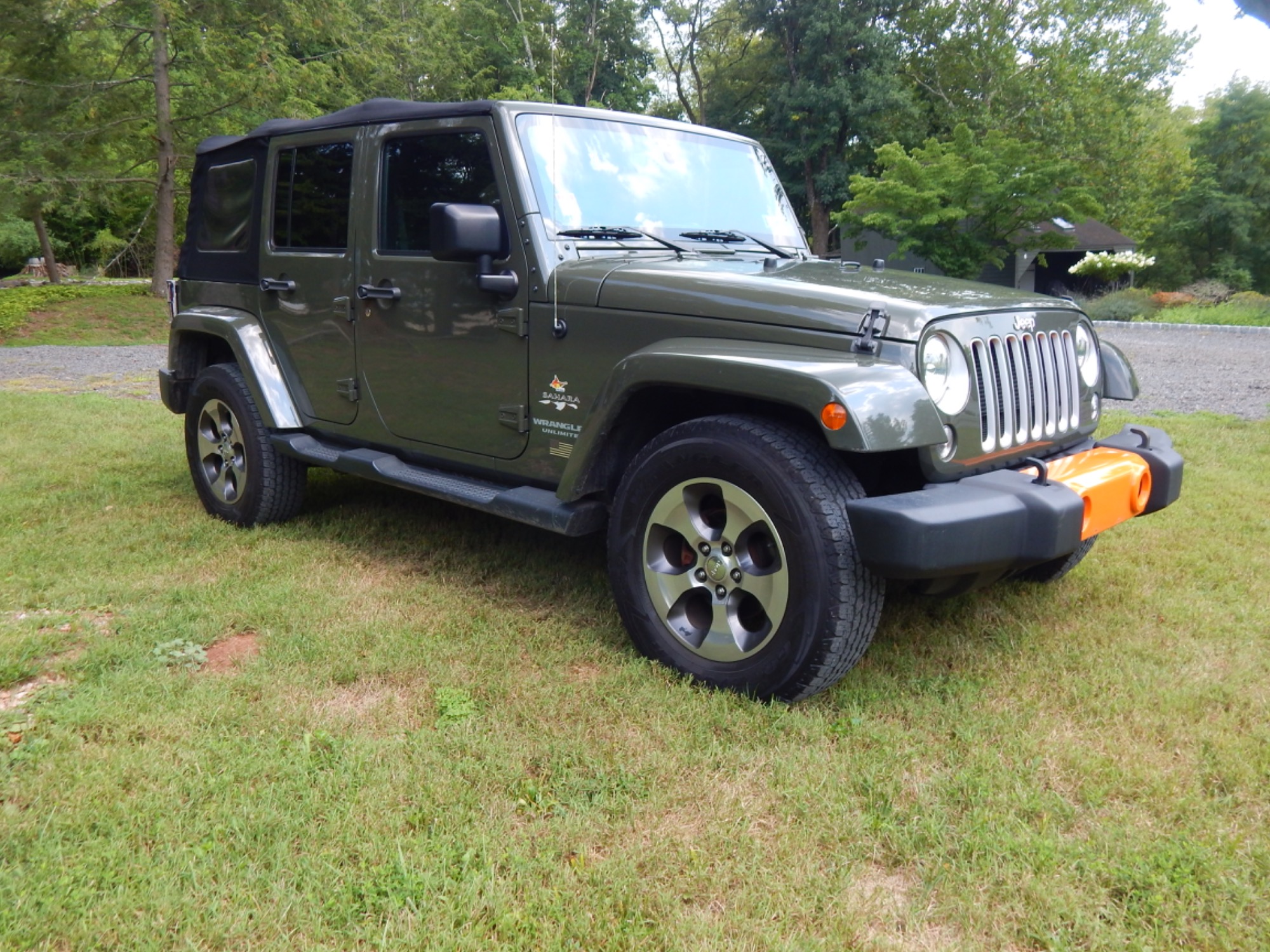 photo of 2016 Jeep Wrangler Unlimited Sahara 4WD