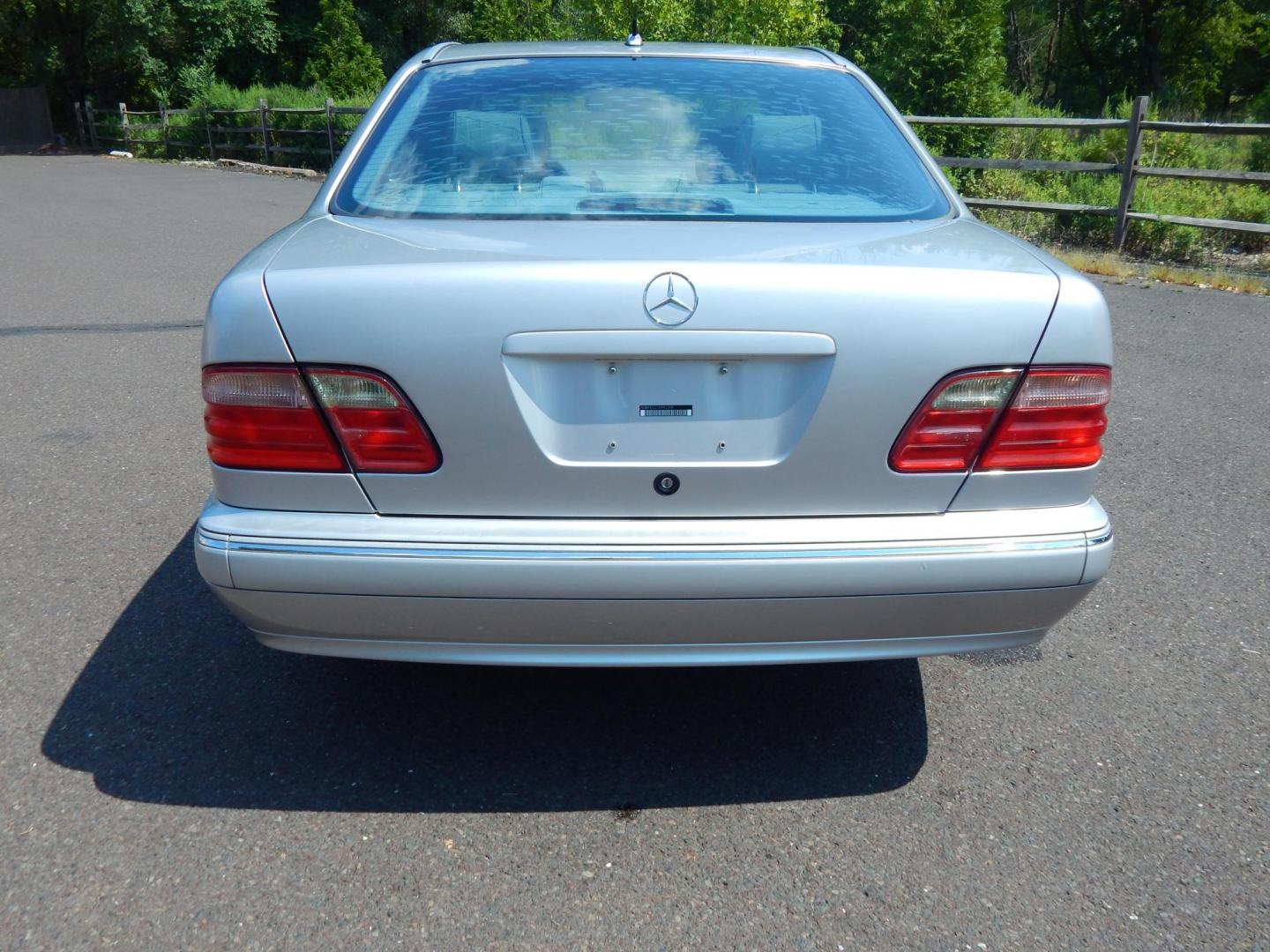 2002 Silver /Gray Leather Mercedes-Benz E-Class E320 (WDBJF65J22B) with an 3.2L V6 SOHC 18V engine, 5-Speed Automatic Overdrive transmission, located at 6528 Lower York Road, New Hope, PA, 18938, (215) 862-9555, 40.358707, -74.977882 - Here we have a beautiful 2002 E320 with a 3.2L V6 putting power to the rear wheels via a smooth shifting automatic transmission. Options include: gray leather, birds eye maple wood trim, dual power seats, dual memory seats, power windows/locks/mirrors, AM/FM/CD/TAPE radio, sunroof, dual climate cont - Photo#10