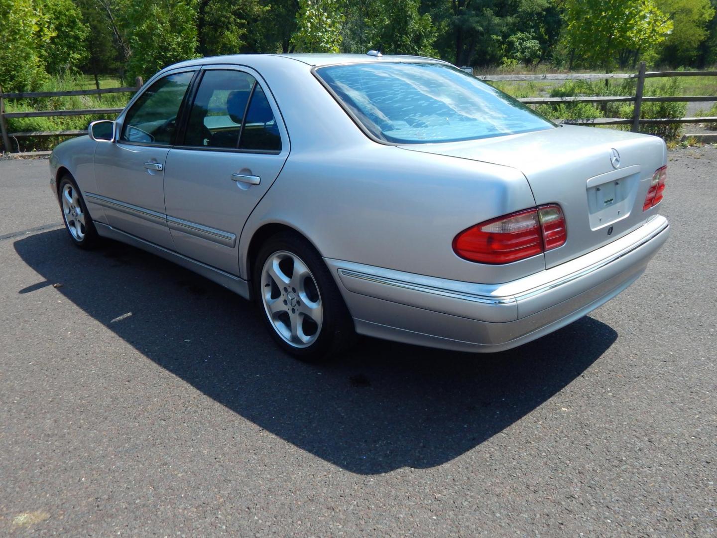 2002 Silver /Gray Leather Mercedes-Benz E-Class E320 (WDBJF65J22B) with an 3.2L V6 SOHC 18V engine, 5-Speed Automatic Overdrive transmission, located at 6528 Lower York Road, New Hope, PA, 18938, (215) 862-9555, 40.358707, -74.977882 - Here we have a beautiful 2002 E320 with a 3.2L V6 putting power to the rear wheels via a smooth shifting automatic transmission. Options include: gray leather, birds eye maple wood trim, dual power seats, dual memory seats, power windows/locks/mirrors, AM/FM/CD/TAPE radio, sunroof, dual climate cont - Photo#2