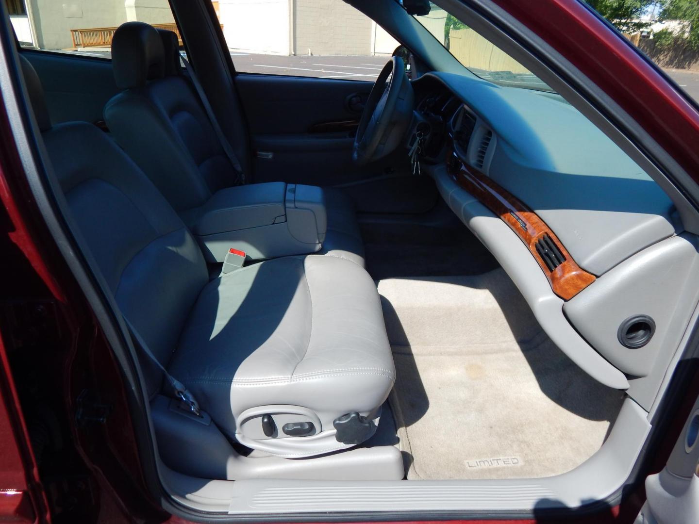 2002 Red /Gray Leather Buick LeSabre Limited (1G4HR54K12U) with an 3.8L V6 OHV 12V engine, 4-Speed Automatic Overdrive transmission, located at 6528 Lower York Road, New Hope, PA, 18938, (215) 862-9555, 40.358707, -74.977882 - Here we have a great running and driving Buick Lesabre with a 3.8L V6 putting power to the front wheels via a smooth shifting automatic transmission. Options include: gray leather, dual power seats, dual climate controls, AM/FM/CD/TAPE radio, cruise control, tilt steering wheel, heated front seats, - Photo#12