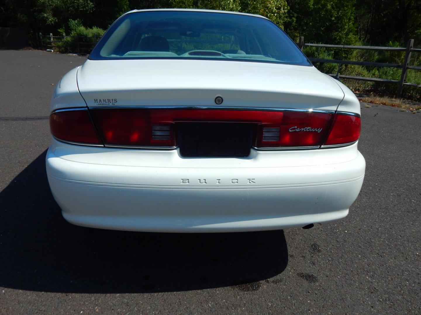 2005 White /Gray Cloth Buick Century Sedan (2G4WS52J851) with an 3.1L V6 OHV 12V engine, 4-Speed Automatic Overdrive transmission, located at 6528 Lower York Road, New Hope, PA, 18938, (215) 862-9555, 40.358707, -74.977882 - Here we have a Buick Century with a 3.1L V6 putting power to the front wheels via an automatic transmission. Options include: gray cloth, power drivers seat, dual climate controls, AM/FM/CD/TAPE radio, tilt steering wheel, power windows, power locks, power mirrors, cruise control and 15 inch wheels. - Photo#8