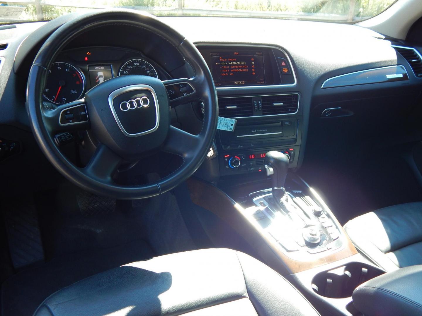 2011 Blue /Black Leather Audi Q5 2.0 quattro Premium (WA1LFAFP9BA) with an 2.0L L4 DOHC 16V engine, 6-Speed Automatic transmission, located at 6528 Lower York Road, New Hope, PA, 18938, (215) 862-9555, 40.358707, -74.977882 - Here we have an Audi Q5 with a 2.0L turbo engine putting power to all four wheels via an automatic transmission. Options include: black leather, dual power seats, dual climate controls, sunroof, AM/FM/CD/AMI radio, navigation, cruise control, tilt steering wheel, power windows, power locks, power mi - Photo#14