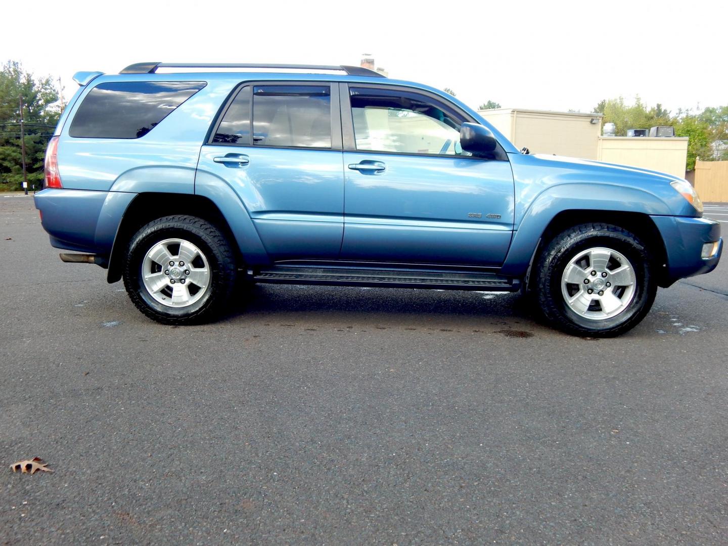 2004 Blue /Gray Cloth Toyota 4Runner Sport Edition 4WD (JTEBU14R340) with an 4.0L V6 DOHC 24V engine, Automatic transmission, located at 6528 Lower York Road, New Hope, PA, 18938, (215) 862-9555, 40.358707, -74.977882 - Here we have a 2004 Toyota 4 runner with a 4.0L V6 putting power to a 4x4 automatic transmission. Options include: gray cloth, A/C, heat, AM/FM/CD/TAPE radio, rear sliding glass, sunroof, cruise control, power windows/locks/mirrors, JBL speakers, tilt steering wheel, roof rack, running boards, tow h - Photo#3