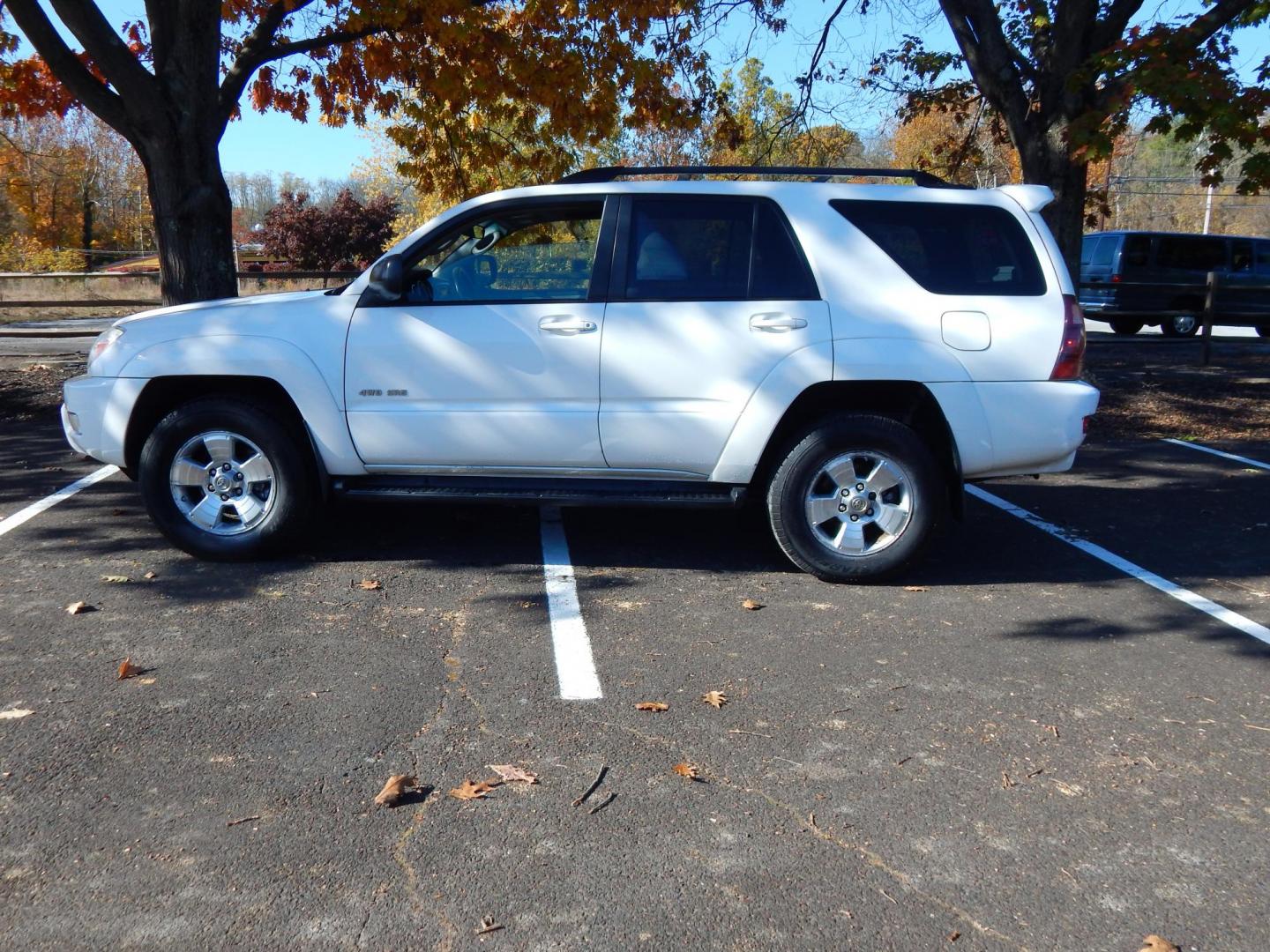 2004 White /Gray Cloth Toyota 4Runner Sport Edition 4WD (JTEBU14R440) with an 4.0L V6 DOHC 24V engine, Automatic transmission, located at 6528 Lower York Road, New Hope, PA, 18938, (215) 862-9555, 40.358707, -74.977882 - Here we have a Toyota 4 Runner with a 4.0L V6 putting power to a 4x4 automatic transmission. Options include: gray cloth, sun roof, rear power lowering window, AC/heat, cruise control, tilt steering wheel, power windows/locks/mirrors, AM/FM/CD/TAPE radio, 17 inch alloy wheels, fog lights, roof rack, - Photo#0