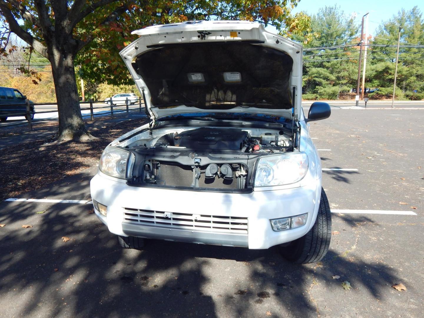 2004 White /Gray Cloth Toyota 4Runner Sport Edition 4WD (JTEBU14R440) with an 4.0L V6 DOHC 24V engine, Automatic transmission, located at 6528 Lower York Road, New Hope, PA, 18938, (215) 862-9555, 40.358707, -74.977882 - Here we have a Toyota 4 Runner with a 4.0L V6 putting power to a 4x4 automatic transmission. Options include: gray cloth, sun roof, rear power lowering window, AC/heat, cruise control, tilt steering wheel, power windows/locks/mirrors, AM/FM/CD/TAPE radio, 17 inch alloy wheels, fog lights, roof rack, - Photo#18