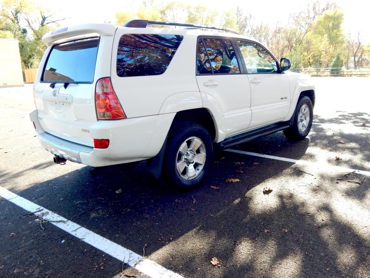 2004 White /Gray Cloth Toyota 4Runner Sport Edition 4WD (JTEBU14R440) with an 4.0L V6 DOHC 24V engine, Automatic transmission, located at 6528 Lower York Road, New Hope, PA, 18938, (215) 862-9555, 40.358707, -74.977882 - Here we have a Toyota 4 Runner with a 4.0L V6 putting power to a 4x4 automatic transmission. Options include: gray cloth, sun roof, rear power lowering window, AC/heat, cruise control, tilt steering wheel, power windows/locks/mirrors, AM/FM/CD/TAPE radio, 17 inch alloy wheels, fog lights, roof rack, - Photo#3