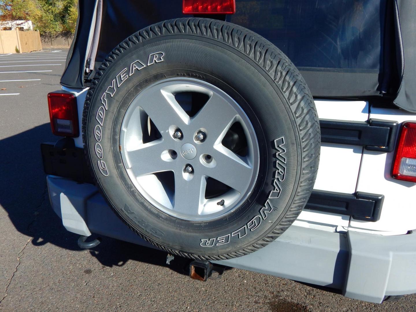 2010 White /Gray Cloth Jeep Wrangler Sport 4WD (1J4AA2D19AL) with an 3.8L V6 OHV 12V engine, Automatic transmission, located at 6528 Lower York Road, New Hope, PA, 18938, (215) 862-9555, 40.358707, -74.977882 - Here we have a very low millage Wrangler Sport with a 3.8L V6 putting power to a 4x4 automatic transmission. Options include: gray cloth, AC/HEAT, Pioneer head unit with bluetooth, soft top, tilt steering wheel, cruise control, aftermarket remote start, power windows, power locks, fog lights, tow hi - Photo#13