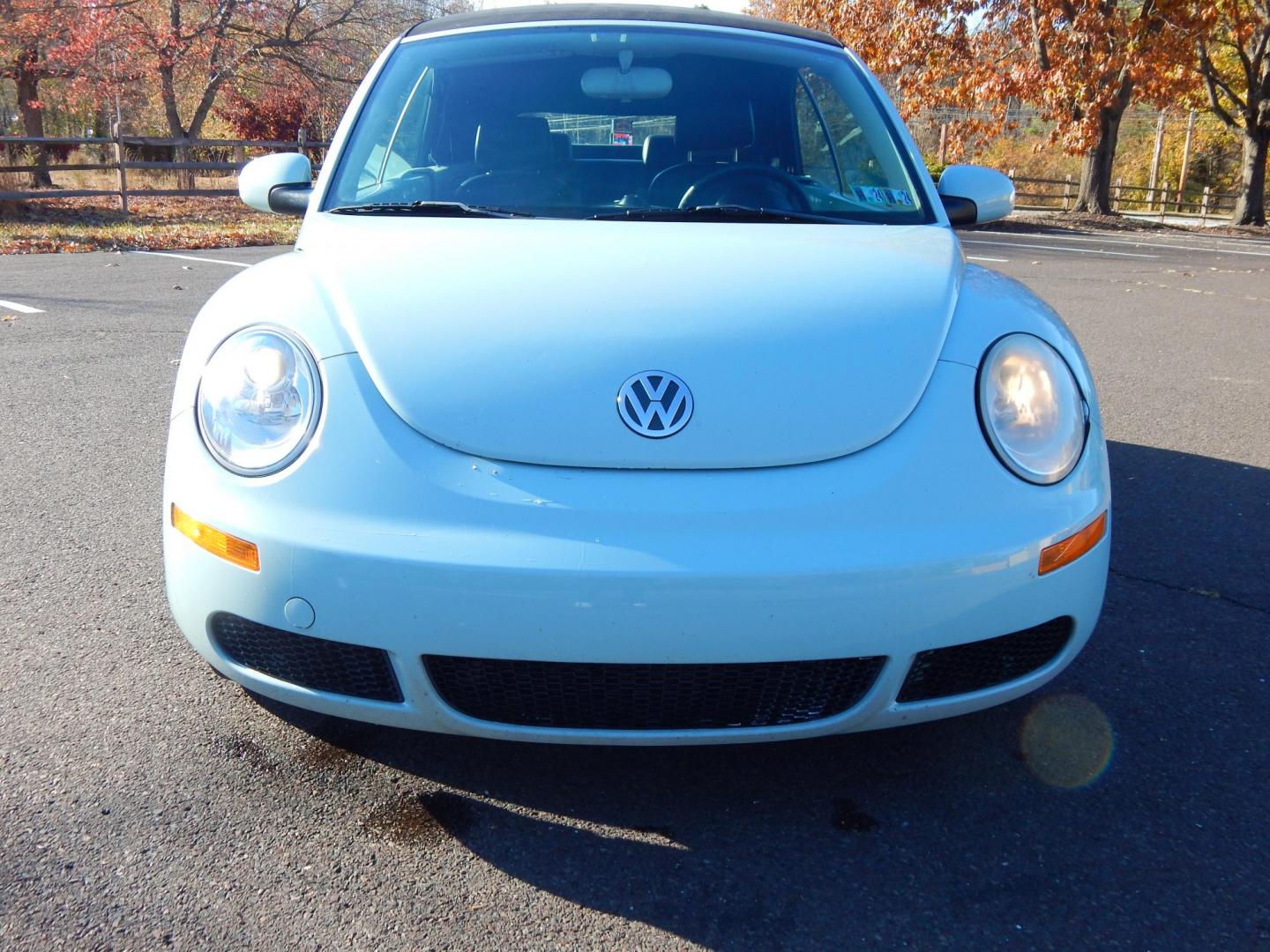 2006 Blue /Black leather Volkswagen New Beetle 2.5L Convertible (3VWRF31Y66M) with an 2.5L L5 DOHC 20V engine, Automatic transmission, located at 6528 Lower York Road, New Hope, PA, 18938, (215) 862-9555, 40.358707, -74.977882 - Here we have a VW Beetle with a 2.5L 5 cylinder engine putting power to the front wheels via an automatic transmission. Options include: black leather, AC/HEAT, heated front seats, AM/FM/SAT/CD radio, tilt steering wheel, cruise control, power windows/locks/mirrors and 16 inch alloy wheels. 11/24 Pa - Photo#9