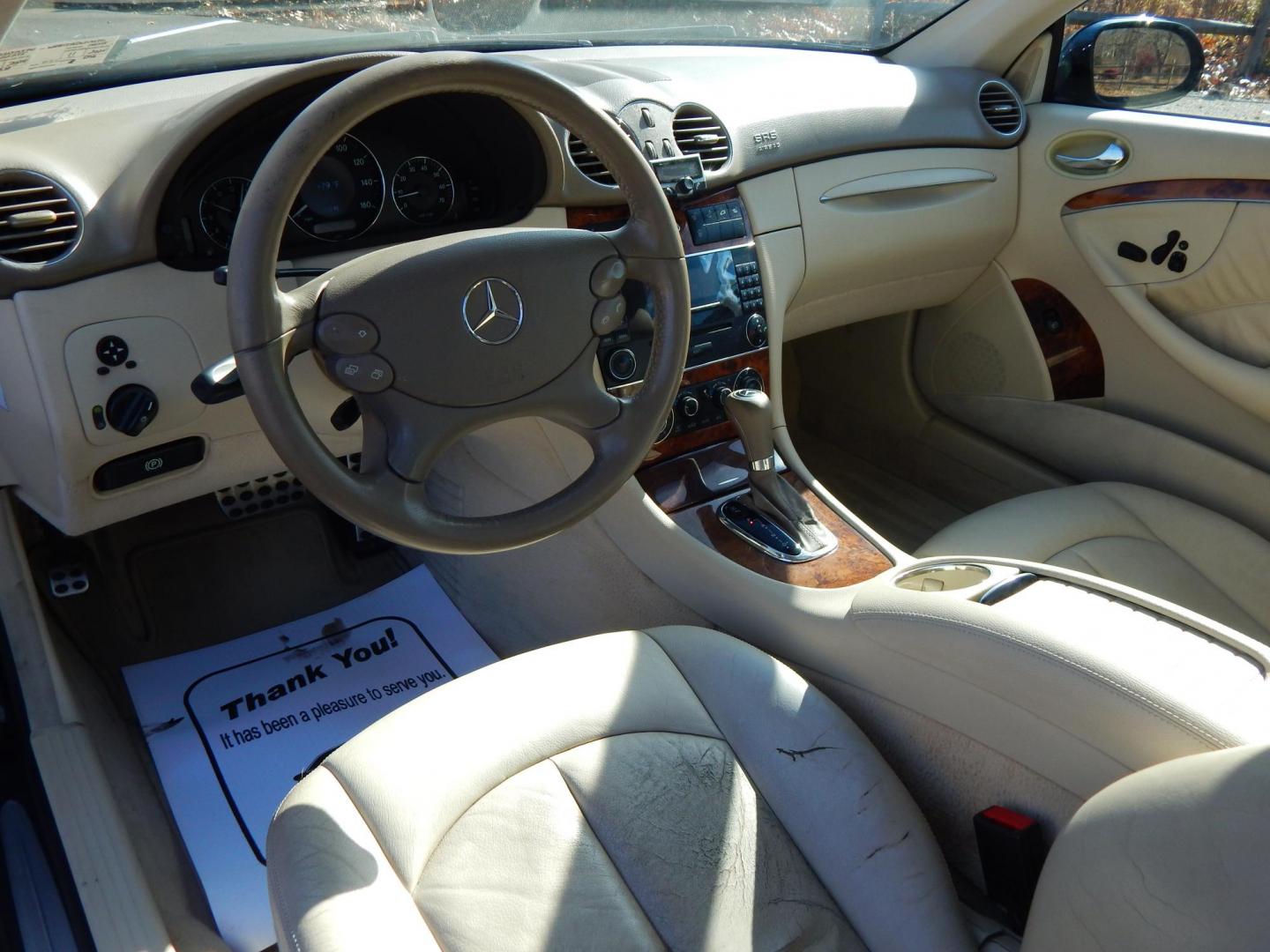 2006 Black /Tan Leather Mercedes-Benz CLK350 CLK350 Coupe (WDBTJ56J16F) with an 3.5L V6 DOHC 24V engine, 7-Speed Automatic Overdrive transmission, located at 6528 Lower York Road, New Hope, PA, 18938, (215) 862-9555, 40.358707, -74.977882 - Here we have a Mercedes Benz CLK350 with a 3.5L V6 putting power to the rear wheels via a smooth shifting automatic transmission. Options include: tan leather, dual power seats, dual climate control, sunroof, AM/FM/CD radio, Front heated seats, cruise control, tilt steering wheel, automatic headligh - Photo#10