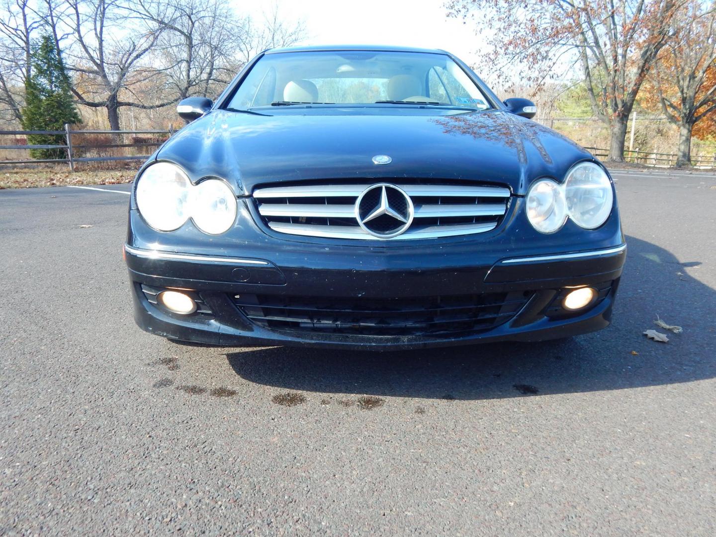 2006 Black /Tan Leather Mercedes-Benz CLK350 CLK350 Coupe (WDBTJ56J16F) with an 3.5L V6 DOHC 24V engine, 7-Speed Automatic Overdrive transmission, located at 6528 Lower York Road, New Hope, PA, 18938, (215) 862-9555, 40.358707, -74.977882 - Here we have a Mercedes Benz CLK350 with a 3.5L V6 putting power to the rear wheels via a smooth shifting automatic transmission. Options include: tan leather, dual power seats, dual climate control, sunroof, AM/FM/CD radio, Front heated seats, cruise control, tilt steering wheel, automatic headligh - Photo#6