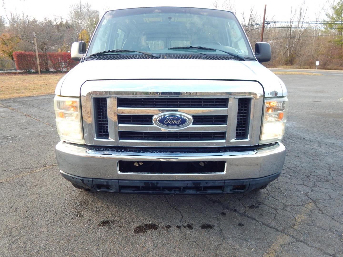 2008 White /Gray Leather Ford E-Series Van E-150 (1FTNE14W18D) with an 4.6L V8 SOHC 16V engine, 4-Speed Automatic Overdrive transmission, located at 6528 Lower York Road, New Hope, PA, 18938, (215) 862-9555, 40.358707, -74.977882 - Here we have a low mileage, 2008 Ford E-150 cargo van with a 4.6L V8 putting power to the rear wheels via an automatic transmission. Options include: gray leather, AM/FM radio, A/C, heat, cruise control, tilt steering wheel, power windows/locks/mirrors, 2 sets of keys, 16 inch wheels with 4 Nexen Ro - Photo#7