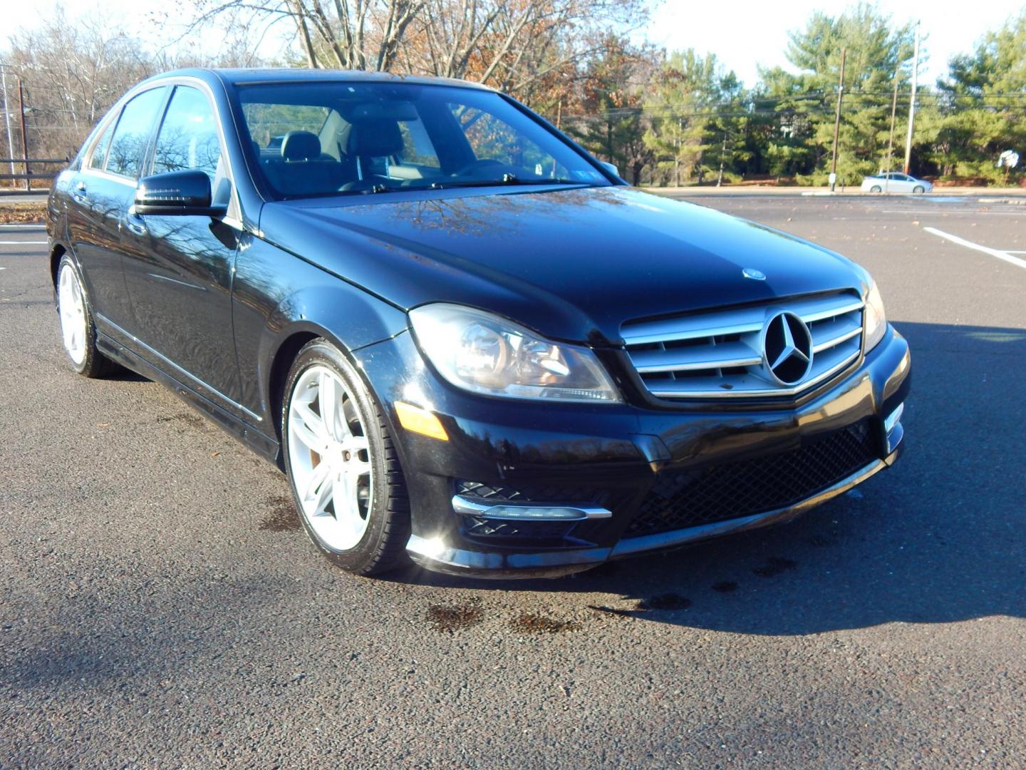 2012 Black /Black Leather Mercedes-Benz C-Class C300 4MATIC Sport Sedan (WDDGF8BB3CR) with an 3.0L V6 DOHC 24V engine, 7-Speed Automatic transmission, located at 6528 Lower York Road, New Hope, PA, 18938, (215) 862-9555, 40.358707, -74.977882 - Here we have a very nice, low mileage, Mercedes C300 with a 3.0L V6 putting power down to all four wheels via a smooth shifting automatic transmission. Options include: black leather, power seats, heated front seats, dual climate controls, AM/FM/CD/SIRIUS radio, navigation, sunroof, power tilting s - Photo#0