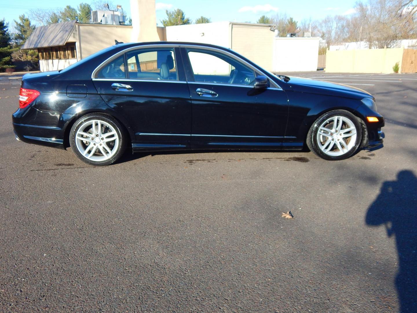 2012 Black /Black Leather Mercedes-Benz C-Class C300 4MATIC Sport Sedan (WDDGF8BB3CR) with an 3.0L V6 DOHC 24V engine, 7-Speed Automatic transmission, located at 6528 Lower York Road, New Hope, PA, 18938, (215) 862-9555, 40.358707, -74.977882 - Here we have a very nice, low mileage, Mercedes C300 with a 3.0L V6 putting power down to all four wheels via a smooth shifting automatic transmission. Options include: black leather, power seats, heated front seats, dual climate controls, AM/FM/CD/SIRIUS radio, navigation, sunroof, power tilting s - Photo#3