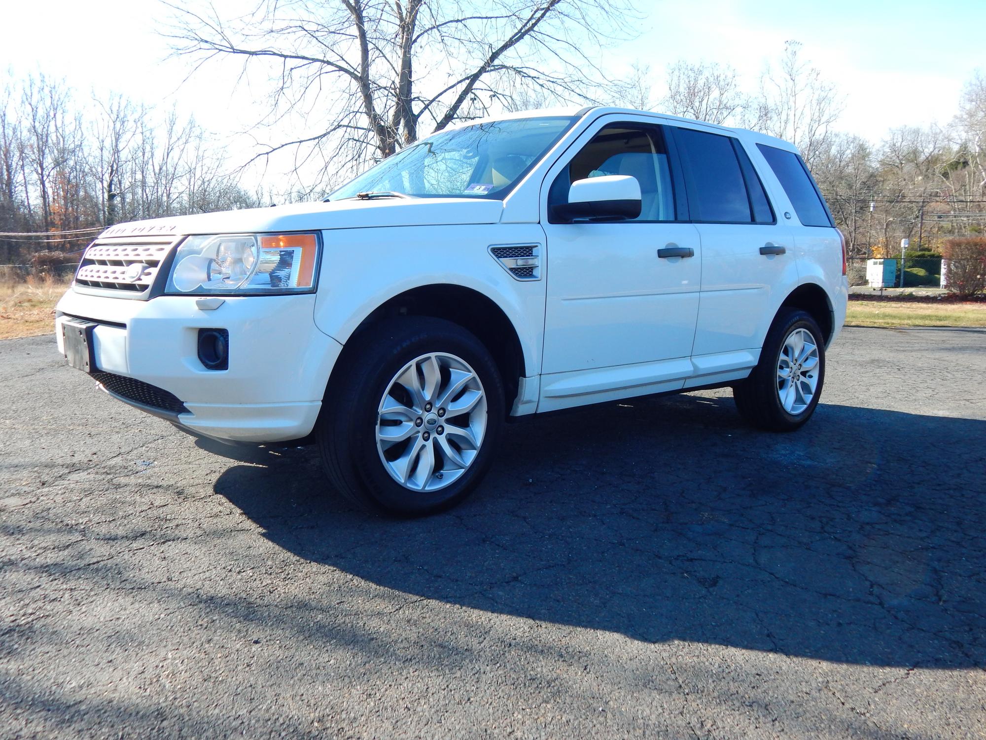 photo of 2011 Land Rover LR2 HSE