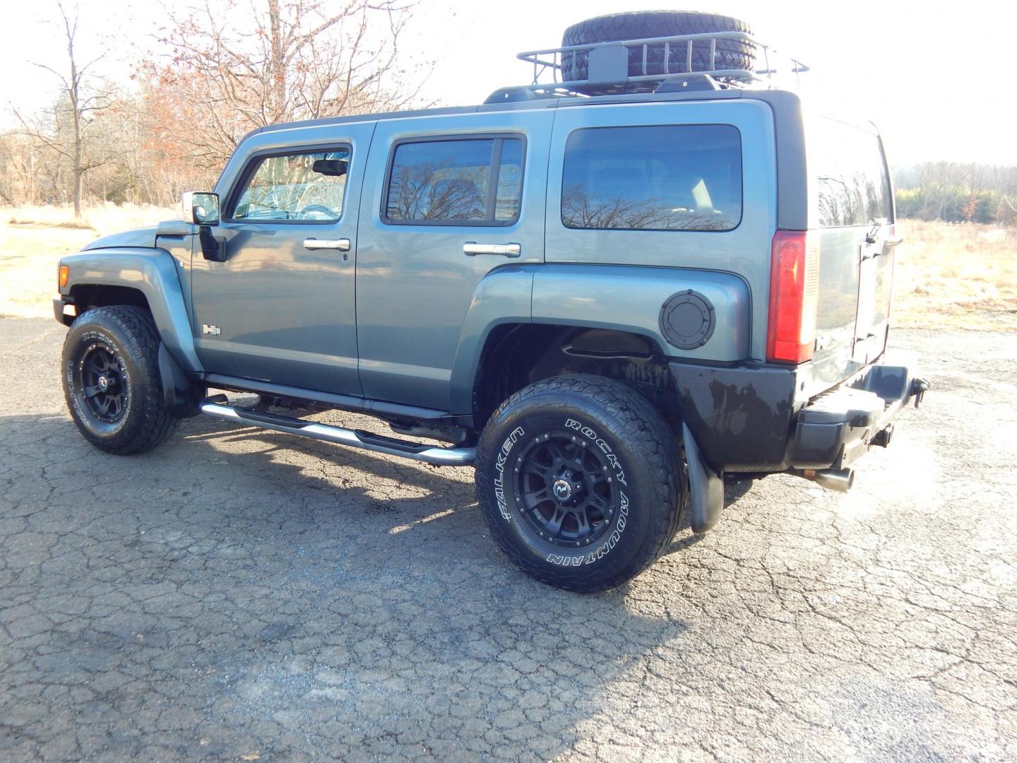 2007 Blue /Black Leather Hummer H3 Adventure (5GTDN13E778) with an 3.7L L5 DOHC 20V engine, Automatic transmission, located at 6528 Lower York Road, New Hope, PA, 18938, (215) 862-9555, 40.358707, -74.977882 - Here we have a very nice Hummer H3 Adventure package with a 3.7L inline 5 cylinder putting power to an 4x4 automatic transmission. Options include: black leather, AC/heat, AM/FM/CD radio, tilt steering wheel, power windows/locks/mirrors, automatic headlights, locking rear differential, Raceline whee - Photo#0