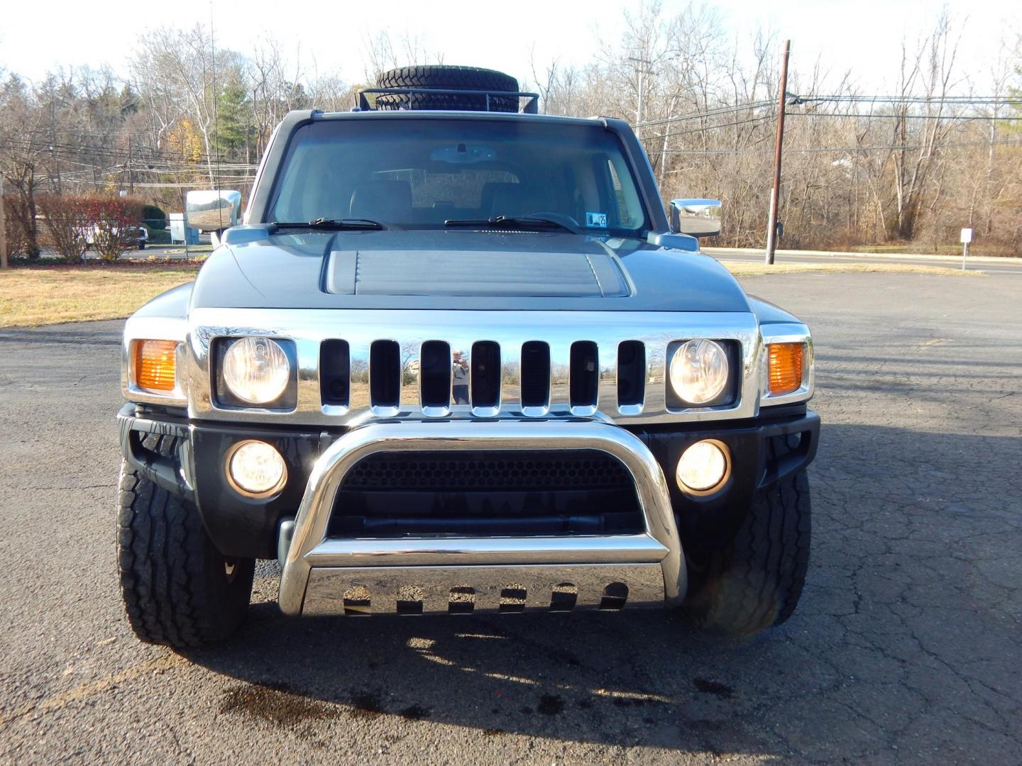 2007 Blue /Black Leather Hummer H3 Adventure (5GTDN13E778) with an 3.7L L5 DOHC 20V engine, Automatic transmission, located at 6528 Lower York Road, New Hope, PA, 18938, (215) 862-9555, 40.358707, -74.977882 - Here we have a very nice Hummer H3 Adventure package with a 3.7L inline 5 cylinder putting power to an 4x4 automatic transmission. Options include: black leather, AC/heat, AM/FM/CD radio, tilt steering wheel, power windows/locks/mirrors, automatic headlights, locking rear differential, Raceline whee - Photo#6