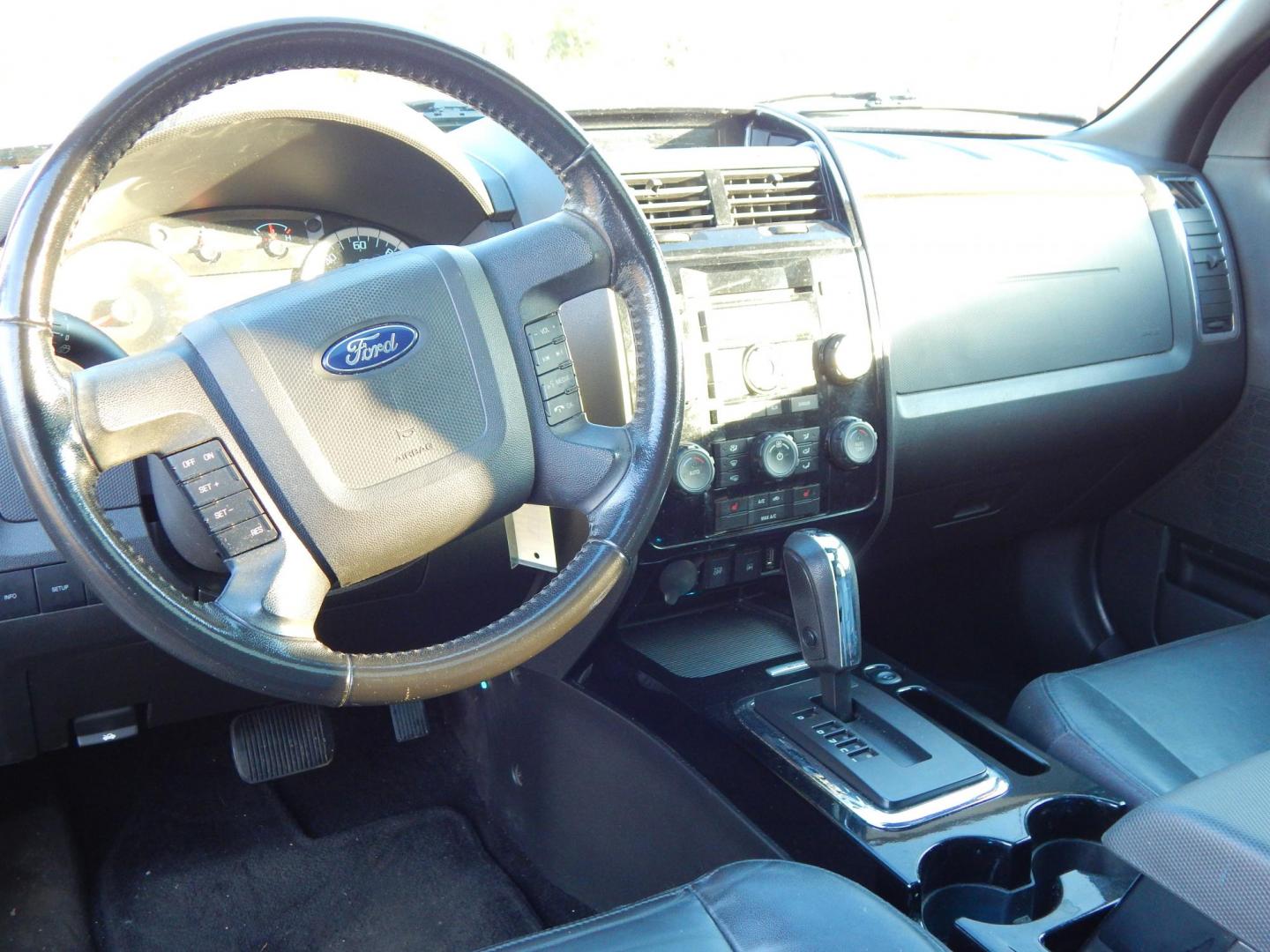 2012 Gray /Black Leather Ford Escape Limited 4WD (1FMCU9EG8CK) with an 3.0L V6 DOHC 24V engine, 6-Speed Automatic transmission, located at 6528 Lower York Road, New Hope, PA, 18938, (215) 862-9555, 40.358707, -74.977882 - Here we have a Ford Escape Limited with a 3.0L V6 putting power to an all wheel drive automatic transmission. Options include: black leather, power drivers seat, heated front seats, dual climate, AM/FM/CD/AUX/SIRIUS radio, cruise control, sunroof, automatic headlights, power windows/locks/mirrors, r - Photo#11