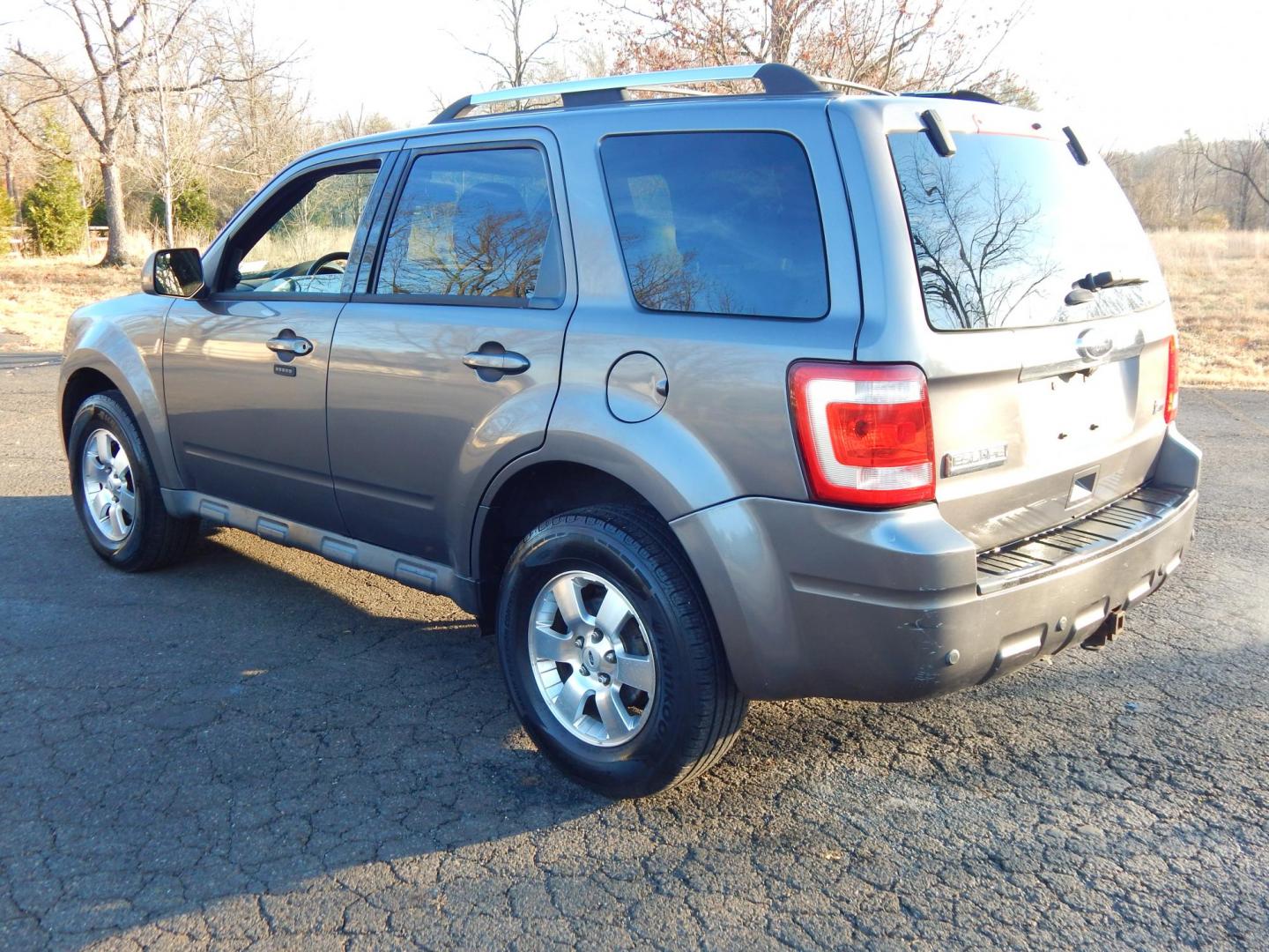 2012 Gray /Black Leather Ford Escape Limited 4WD (1FMCU9EG8CK) with an 3.0L V6 DOHC 24V engine, 6-Speed Automatic transmission, located at 6528 Lower York Road, New Hope, PA, 18938, (215) 862-9555, 40.358707, -74.977882 - Here we have a Ford Escape Limited with a 3.0L V6 putting power to an all wheel drive automatic transmission. Options include: black leather, power drivers seat, heated front seats, dual climate, AM/FM/CD/AUX/SIRIUS radio, cruise control, sunroof, automatic headlights, power windows/locks/mirrors, r - Photo#3