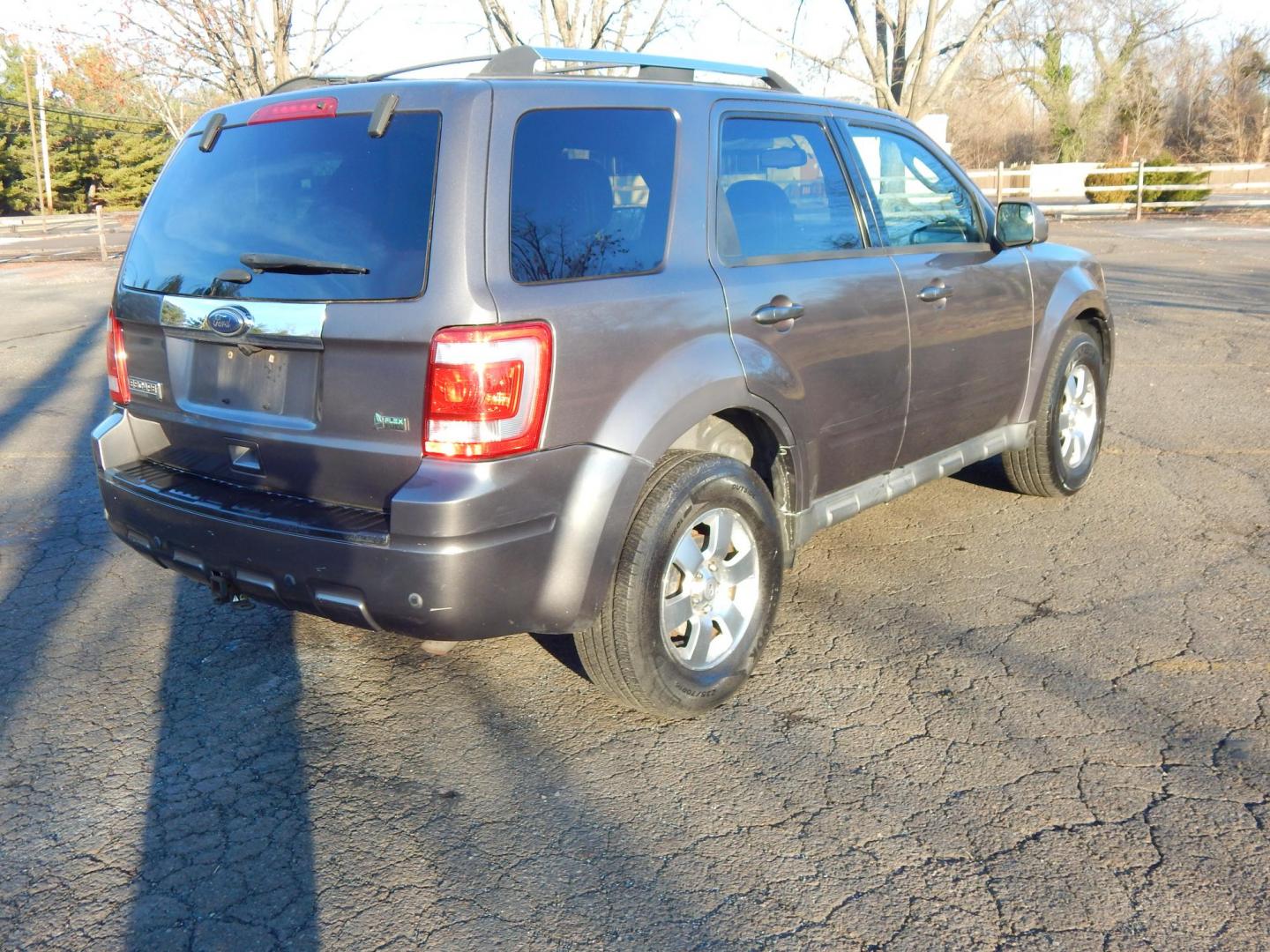 2012 Gray /Black Leather Ford Escape Limited 4WD (1FMCU9EG8CK) with an 3.0L V6 DOHC 24V engine, 6-Speed Automatic transmission, located at 6528 Lower York Road, New Hope, PA, 18938, (215) 862-9555, 40.358707, -74.977882 - Here we have a Ford Escape Limited with a 3.0L V6 putting power to an all wheel drive automatic transmission. Options include: black leather, power drivers seat, heated front seats, dual climate, AM/FM/CD/AUX/SIRIUS radio, cruise control, sunroof, automatic headlights, power windows/locks/mirrors, r - Photo#4