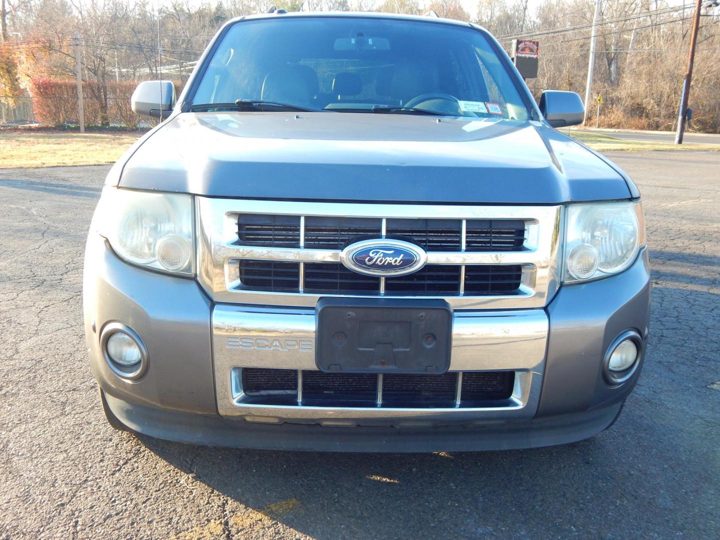 2012 Gray /Black Leather Ford Escape Limited 4WD (1FMCU9EG8CK) with an 3.0L V6 DOHC 24V engine, 6-Speed Automatic transmission, located at 6528 Lower York Road, New Hope, PA, 18938, (215) 862-9555, 40.358707, -74.977882 - Here we have a Ford Escape Limited with a 3.0L V6 putting power to an all wheel drive automatic transmission. Options include: black leather, power drivers seat, heated front seats, dual climate, AM/FM/CD/AUX/SIRIUS radio, cruise control, sunroof, automatic headlights, power windows/locks/mirrors, r - Photo#6