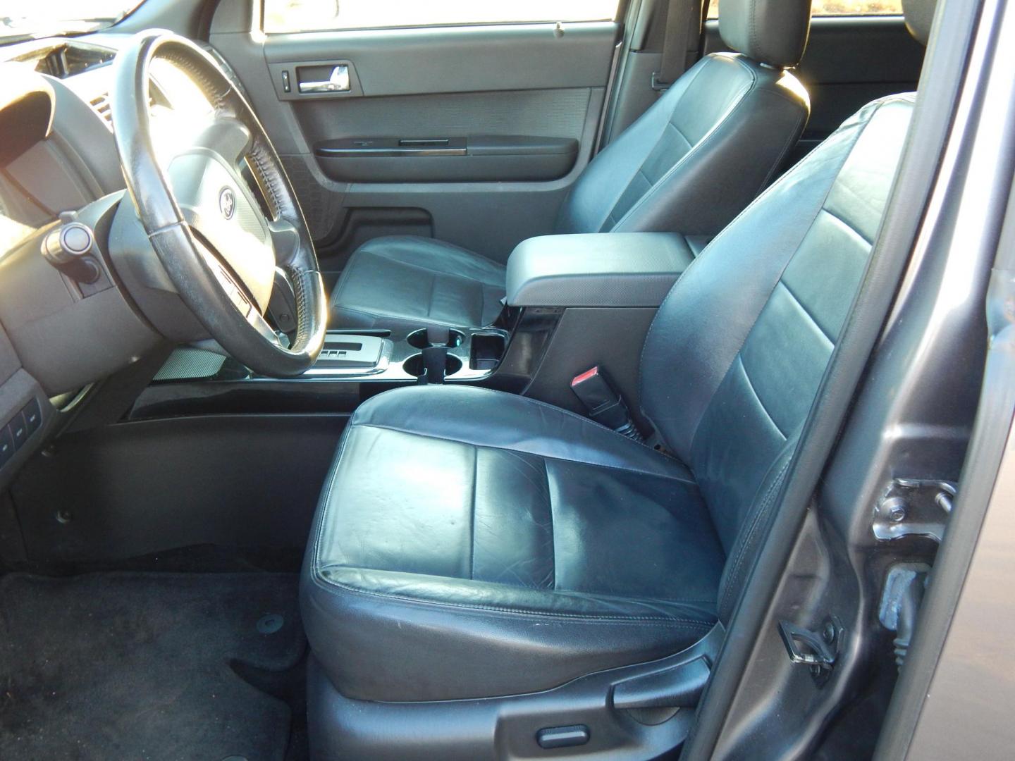 2012 Gray /Black Leather Ford Escape Limited 4WD (1FMCU9EG8CK) with an 3.0L V6 DOHC 24V engine, 6-Speed Automatic transmission, located at 6528 Lower York Road, New Hope, PA, 18938, (215) 862-9555, 40.358707, -74.977882 - Here we have a Ford Escape Limited with a 3.0L V6 putting power to an all wheel drive automatic transmission. Options include: black leather, power drivers seat, heated front seats, dual climate, AM/FM/CD/AUX/SIRIUS radio, cruise control, sunroof, automatic headlights, power windows/locks/mirrors, r - Photo#9