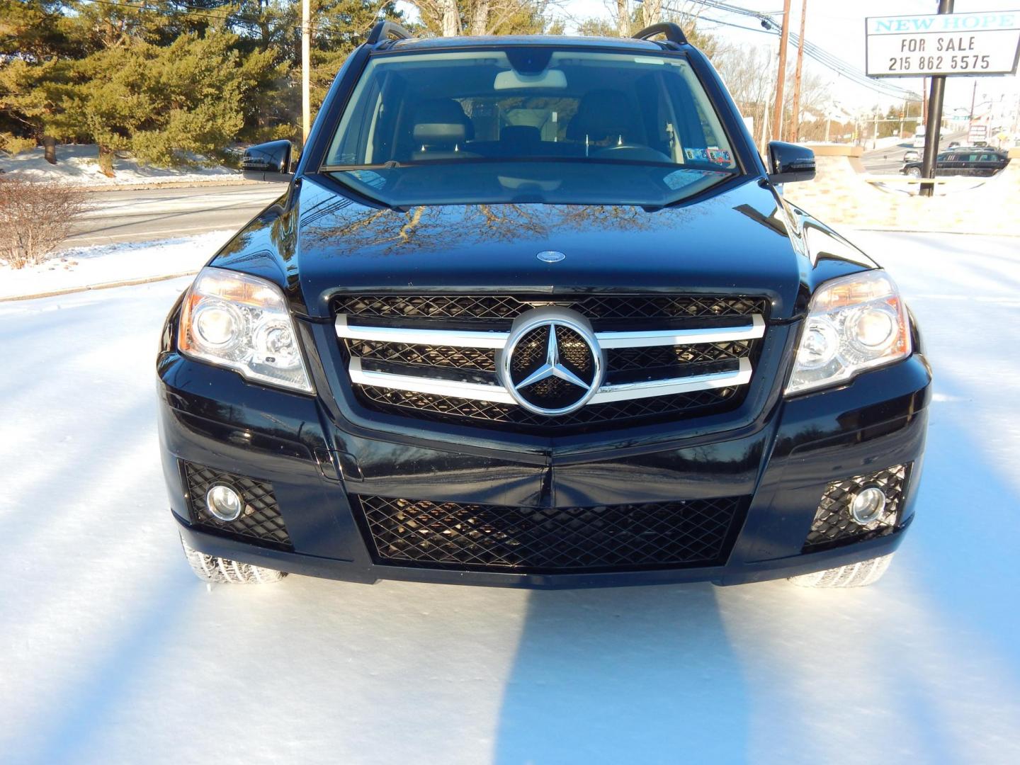 2012 Black /Black Leather Mercedes-Benz GLK-Class GLK350 4MATIC (WDCGG8HB5CF) with an 3.5L V6 DOHC 24V engine, 7-Speed Automatic transmission, located at 6528 Lower York Road, New Hope, PA, 18938, (215) 862-9555, 40.358707, -74.977882 - Here we have a very nice, Mercedes GLK 350 with a 3.5L V6 putting power to all four wheels via a smooth shifting automatic transmission. Options include: black leather with wood trim, dual power seats, drivers memory seats, dual climate controls, heated front seats, dual moonroofs, AM/FM/CD/AUX/SAT - Photo#10