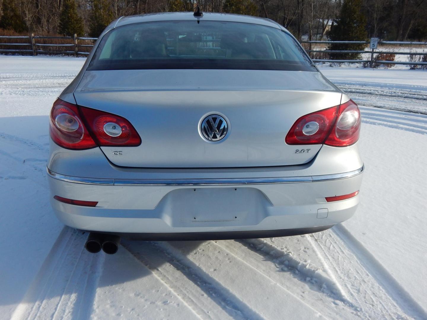 2010 Silver /Black Leather Volkswagen CC Sport (WVWNP7AN4AE) with an 2.0L L4 DOHC 16V TURBO engine, 6 Speed Manual transmission, located at 6528 Lower York Road, New Hope, PA, 18938, (215) 862-9555, 40.358707, -74.977882 - Photo#6