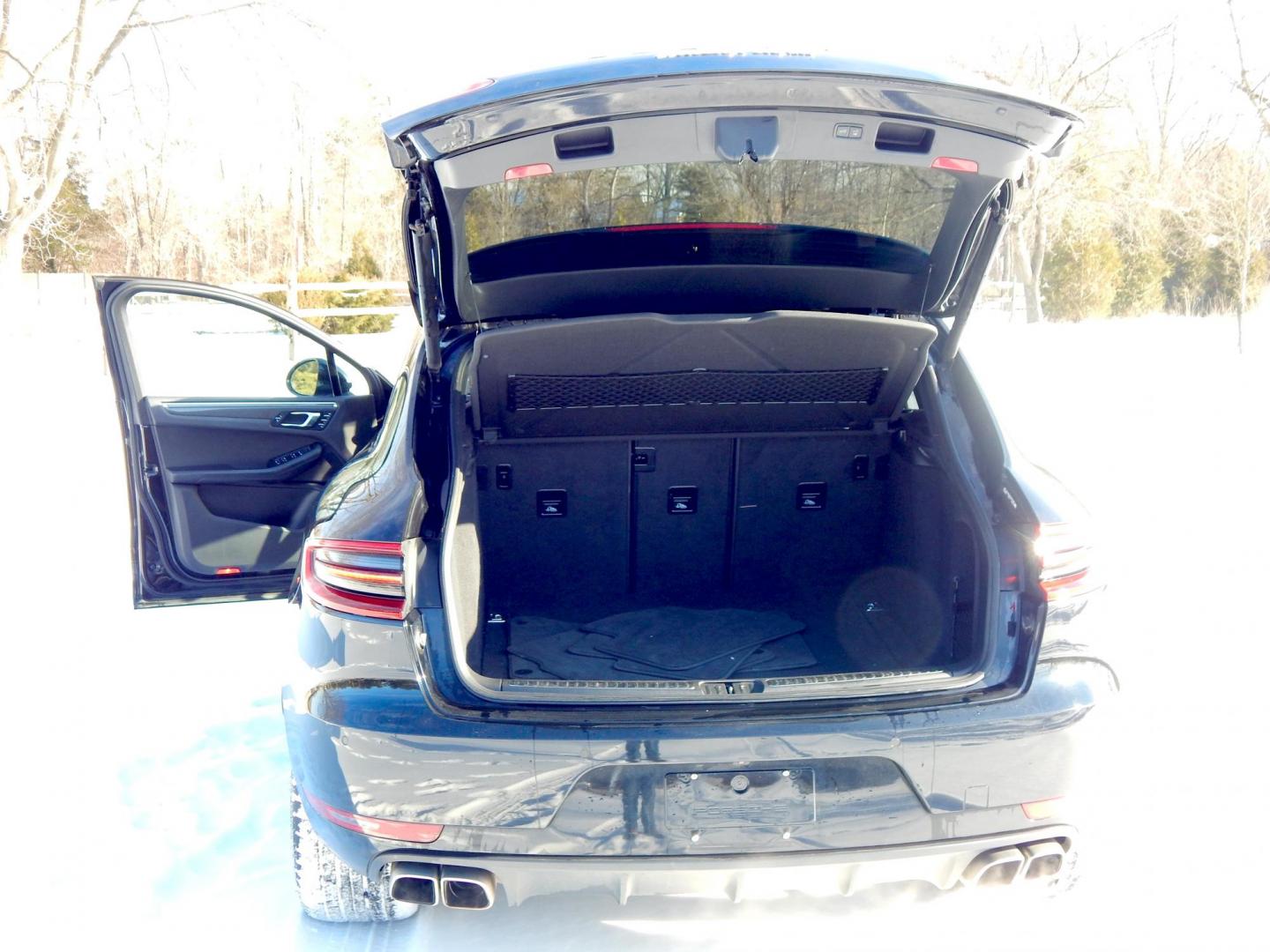 2016 Black /Black Leather Porsche Macan Turbo (WP1AF2A54GL) with an 3.6L V6 DOHC 24V TWIN-TURBO engine, 7A transmission, located at 6528 Lower York Road, New Hope, PA, 18938, (215) 862-9555, 40.358707, -74.977882 - Here we have a beautiful running and driving Porsche Macon Turbo with brand new brake pads and rotors. This Macon Turbo has a 3.6L V6 Turbo engine putting power to all four wheels via a smooth and fast shifting automatic transmission. Options include: black leather with carbon fiber trim, dual power - Photo#13