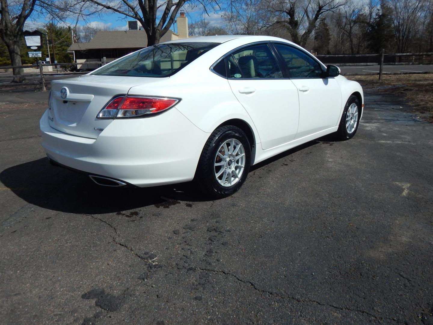 2010 White /Tan Leather Mazda MAZDA6 s Grand Touring (1YVHZ8CB3A5) with an 3.7L V6 24V DOHC engine, 6-Speed Automatic transmission, located at 6528 Lower York Road, New Hope, PA, 18938, (215) 862-9555, 40.358707, -74.977882 - Here we have a beautiful, one owner, 2010 Mazda 6 with a 3.7L V6 putting power to the front wheels via a smooth shifting automatic transmission. Options include: tan leather, power moving drivers seat, heated front seats, dual climate controls, sunroof, AM/FM/CD/SAT radio, 2 keys, cruise control, ti - Photo#4